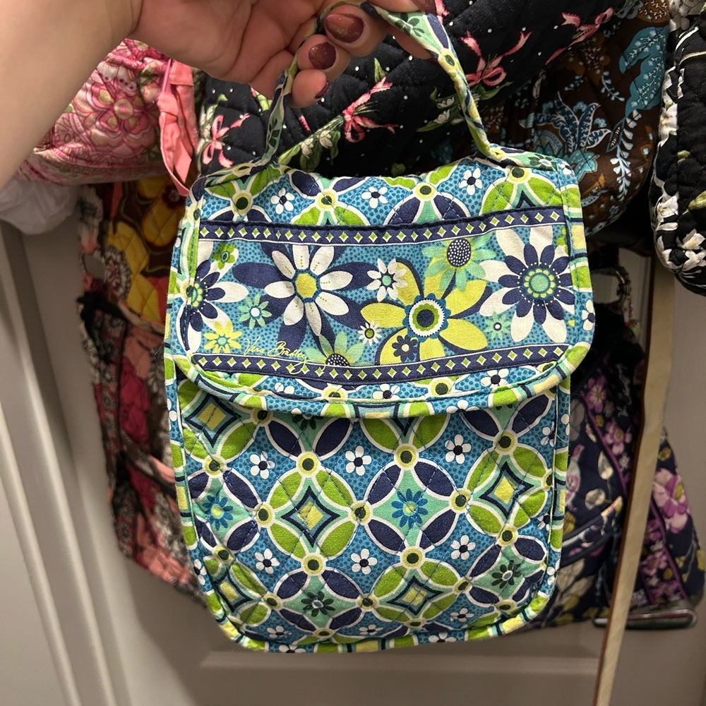 Vera Bradley- Daisy Daisy lunch bag